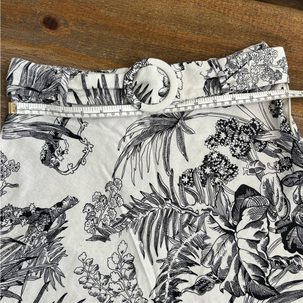 T Tahari Monochrome Botanical A-Line Linen Skirt Size 2 - Picture 4 of 10